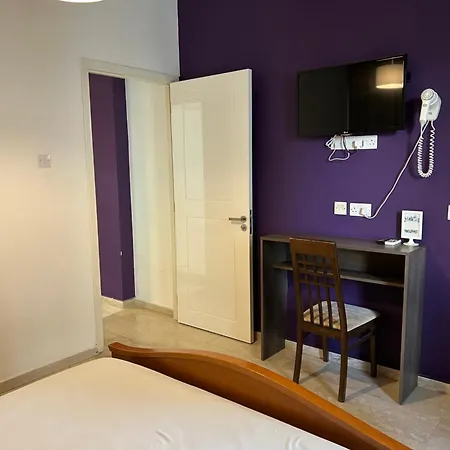 St Elena Boutique Ларнака