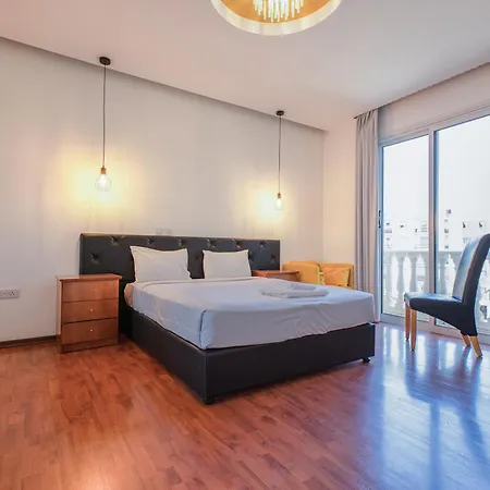 St Elena Boutique Готель Ларнака