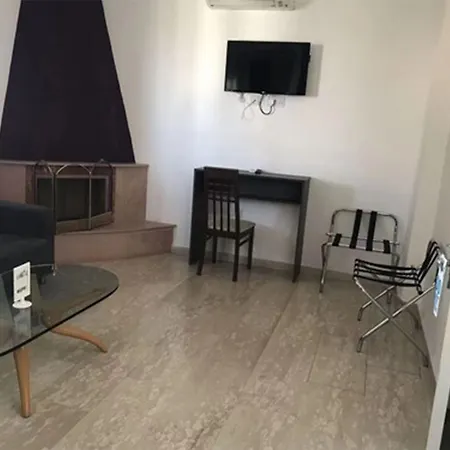 St Elena Boutique Готель Ларнака