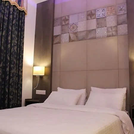 St Elena Boutique