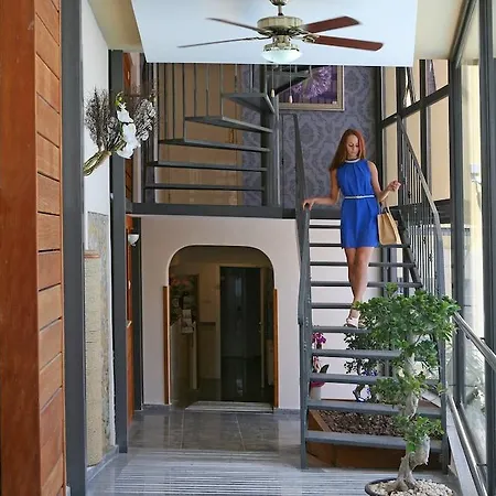 Hotel St Elena Boutique Larnaca