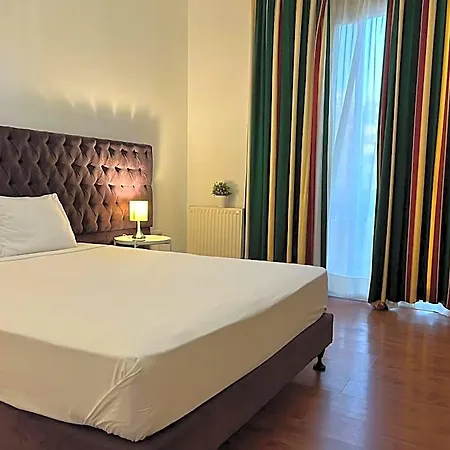 Готель St Elena Boutique Ларнака